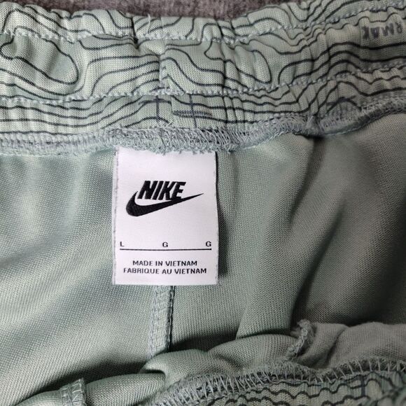 Nike Air Max All Over Print Men's Size L Shorts Grey Black DO7243-013 - Picture 6 of 10